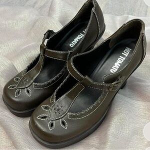 90s Vintage Hot Tomato Brown Leather Maryjane Platform Heels !!!